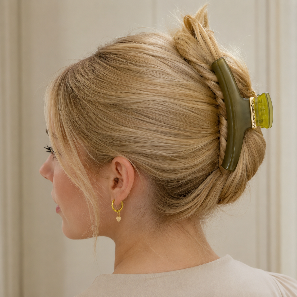 Jelly Curve Hair Claw
